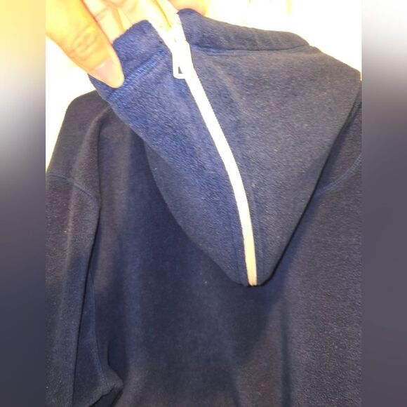 Looney Toons (WB) Tweety Bird hoodie navy embroidered fleece. Junior's sz 16-18. - Picture 3 of 4